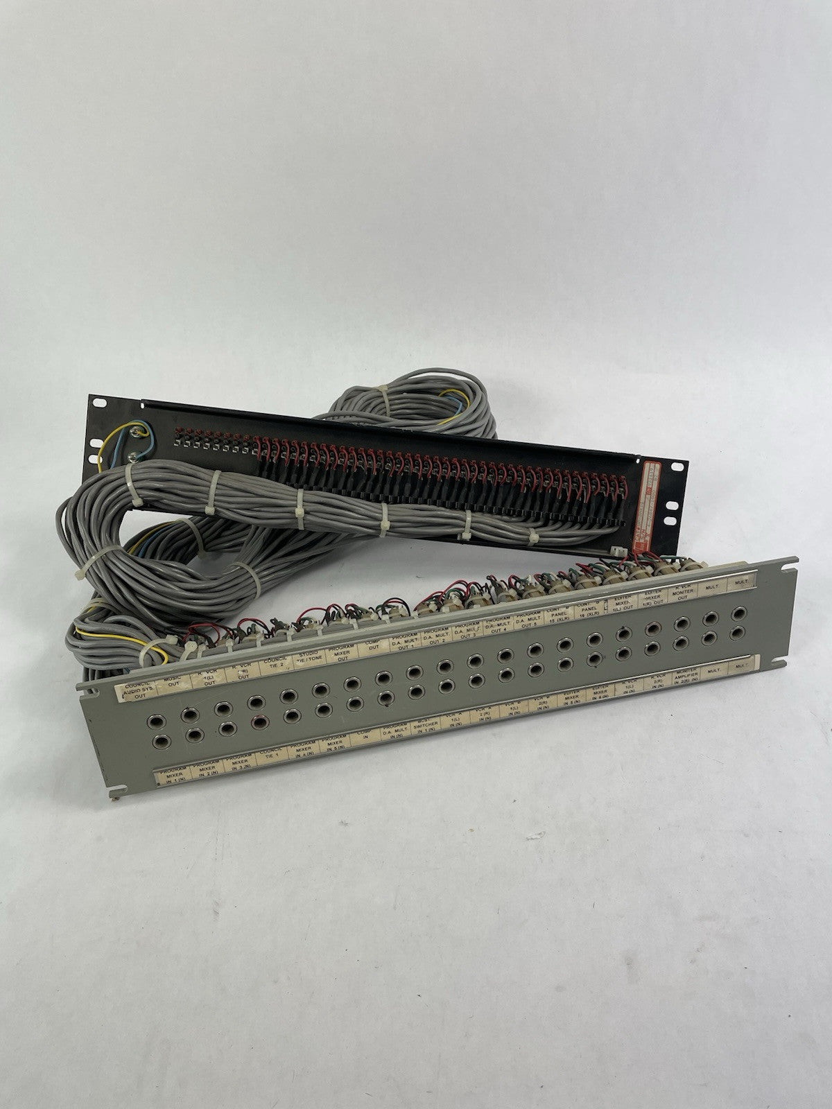 Trompeter 40 patchbay connected  to ADC UP-3MKII  PPC RACKMOUNT Patchy PB9