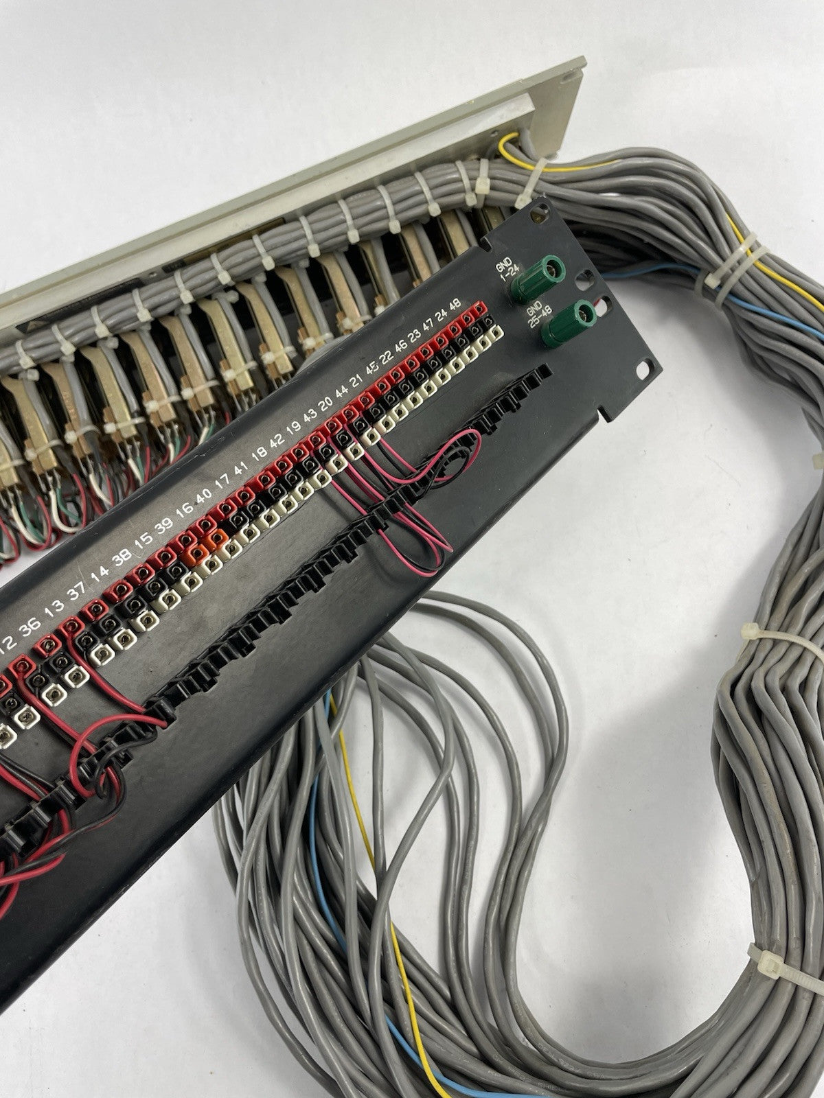 Trompeter 40 patchbay connected  to ADC UP-3MKII  PPC RACKMOUNT Patchy PB9
