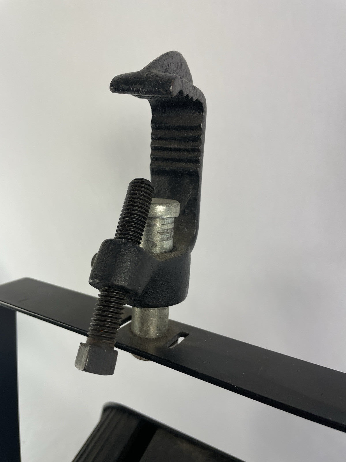 Fresnel Strand Fresnelite 8" 2kw SpotLight C-Clamp & Twist Lock Plug w Barndoors