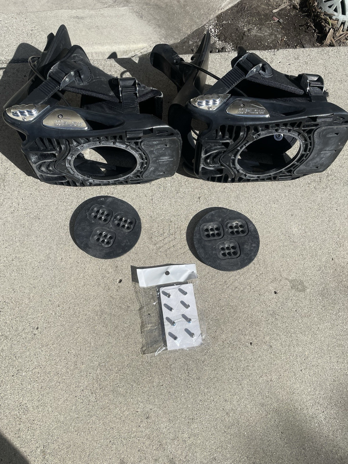 Flow AMP 9 slide-in snowboard bindings US size large black