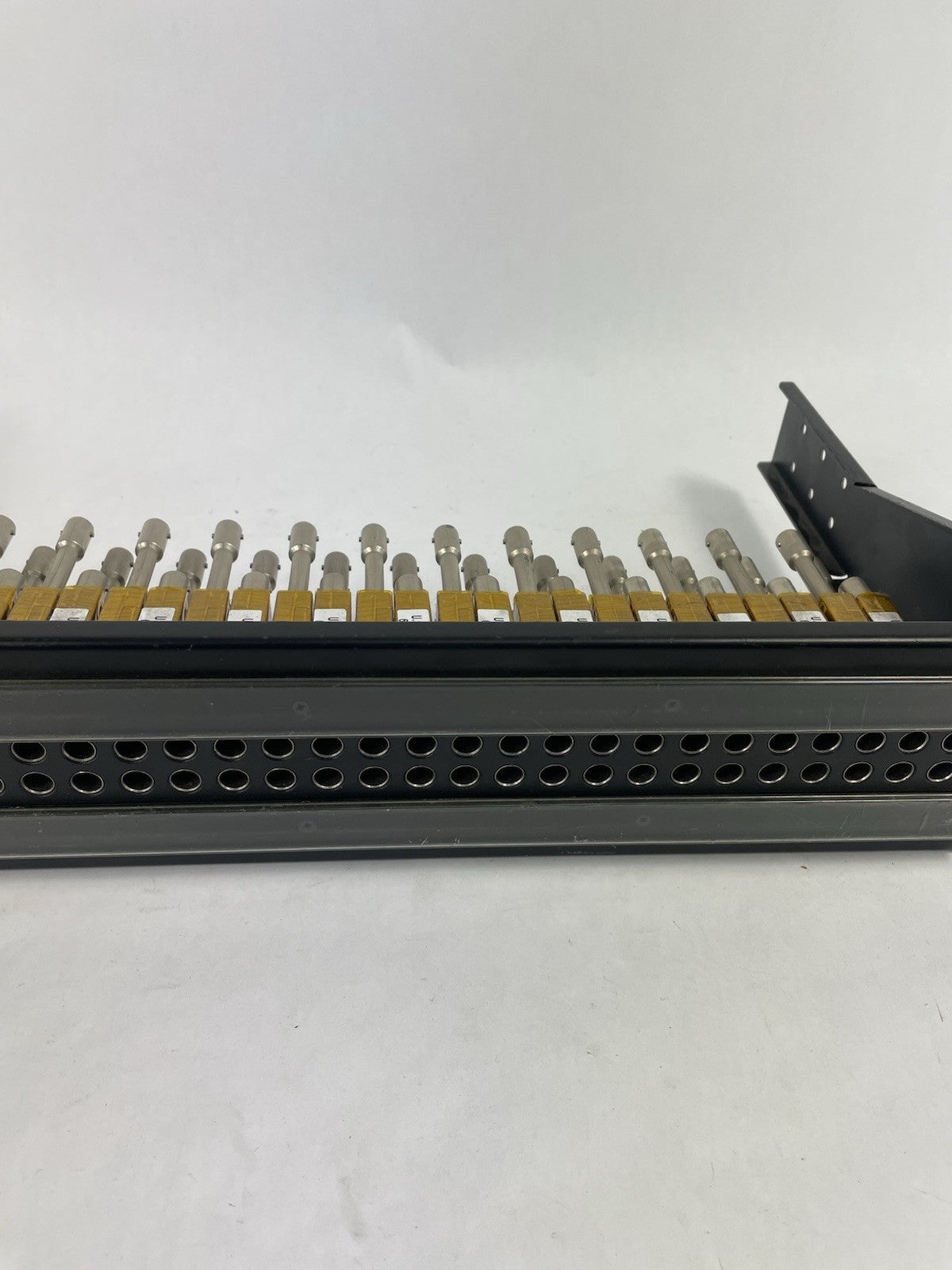 ADC PPI2232-MVJ-BK Midsize Normalled HD Video Patchbay 2x32 (64 ports)