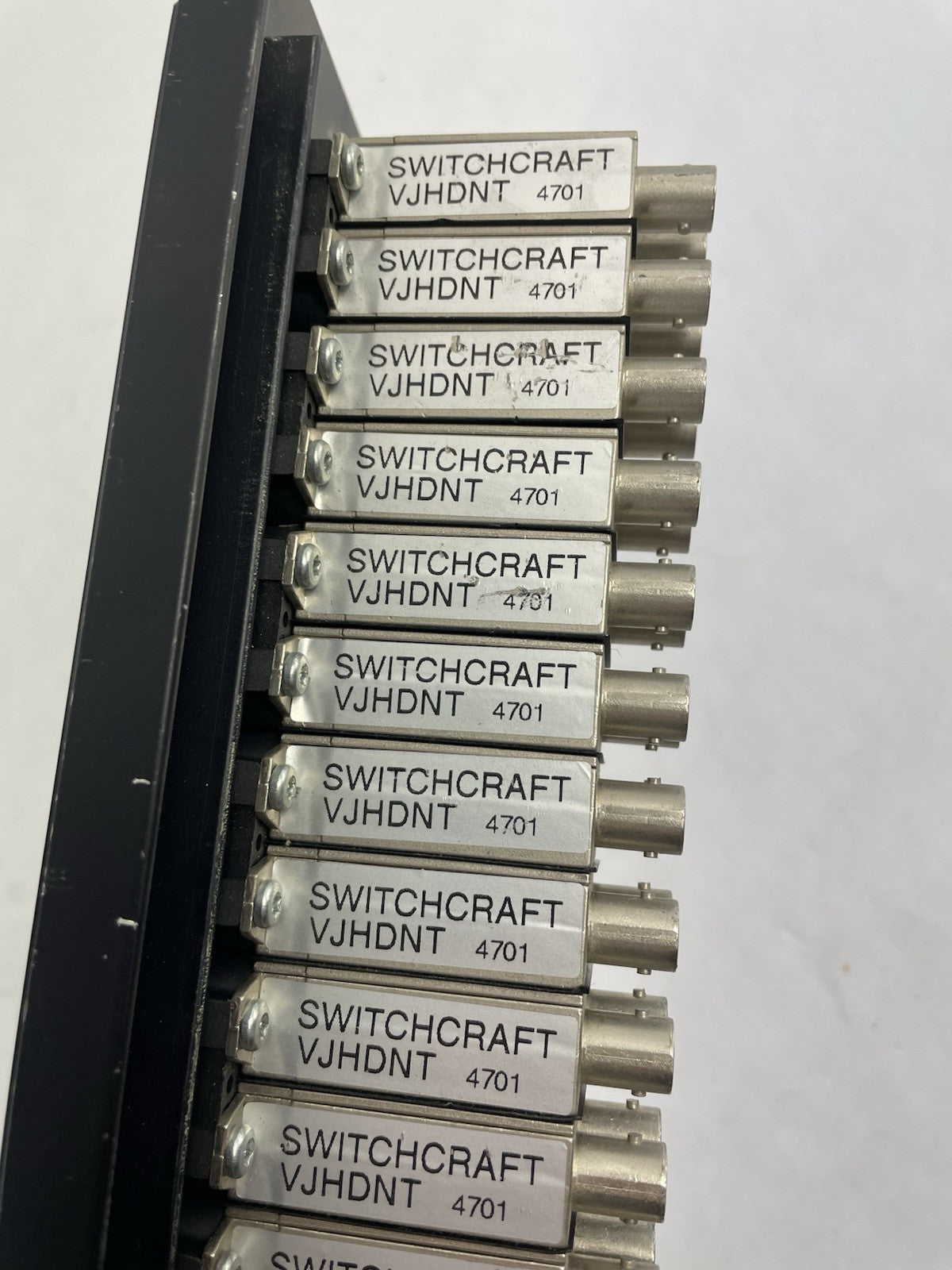 Switchcraft VJHDNT 2x26 HD Video Patchbay 2 RU Normalled VJHDNT VPP26K3HD