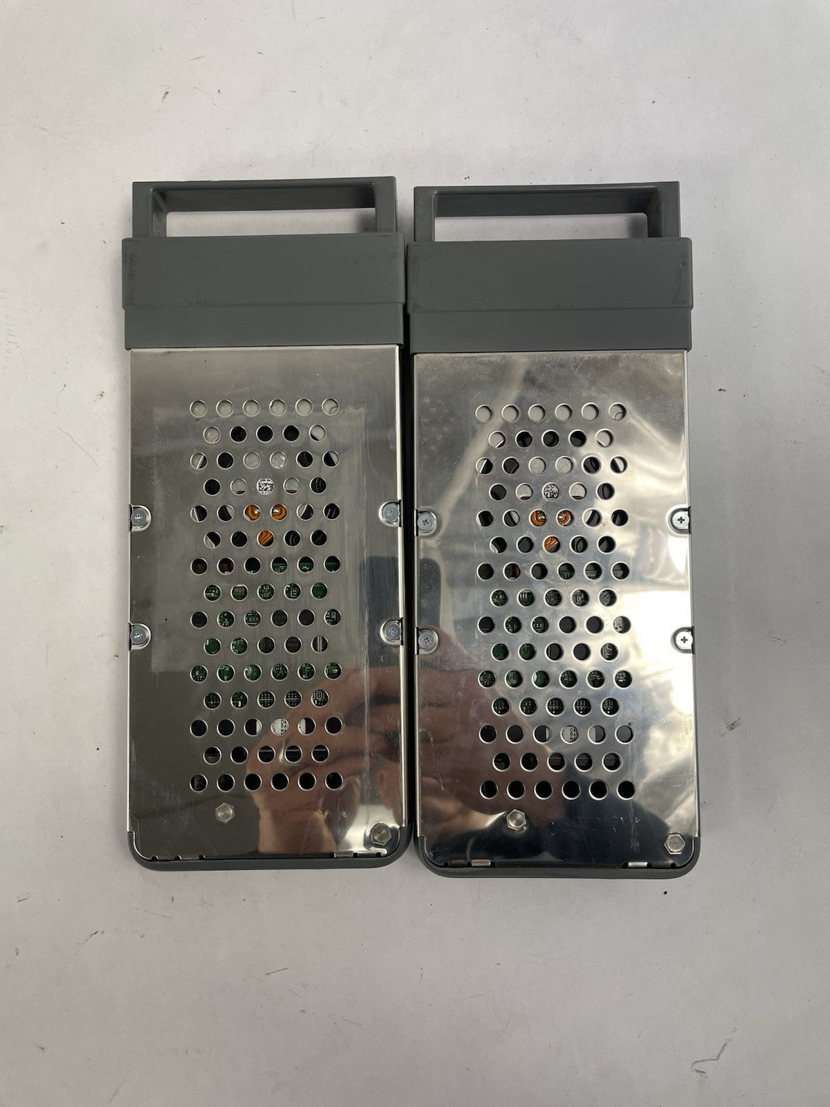 Lot of 2:  Apple 620-2976-A SATA 3.5” HHD Caddy Xserve RAID IDE + 2 X 500GB HDD