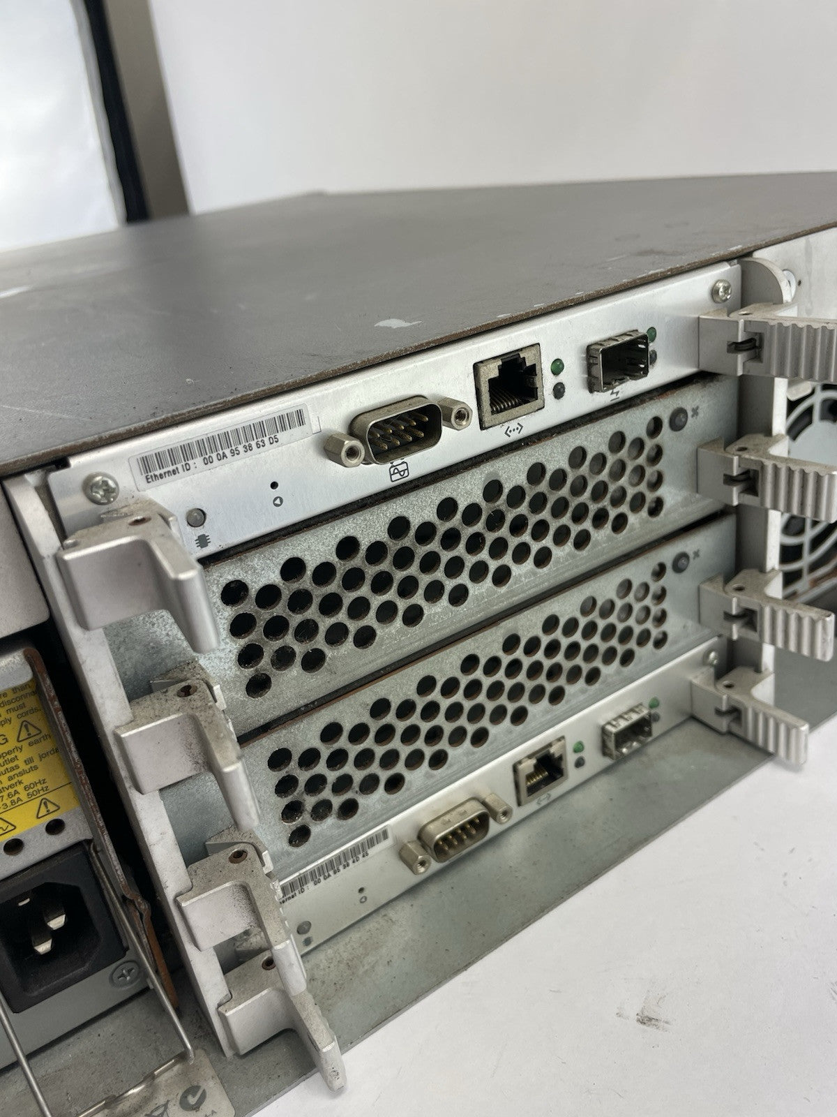 Apple XSERVE RAID A1009 SFP Network Enclosure Storage 12 x 500 GB HDD