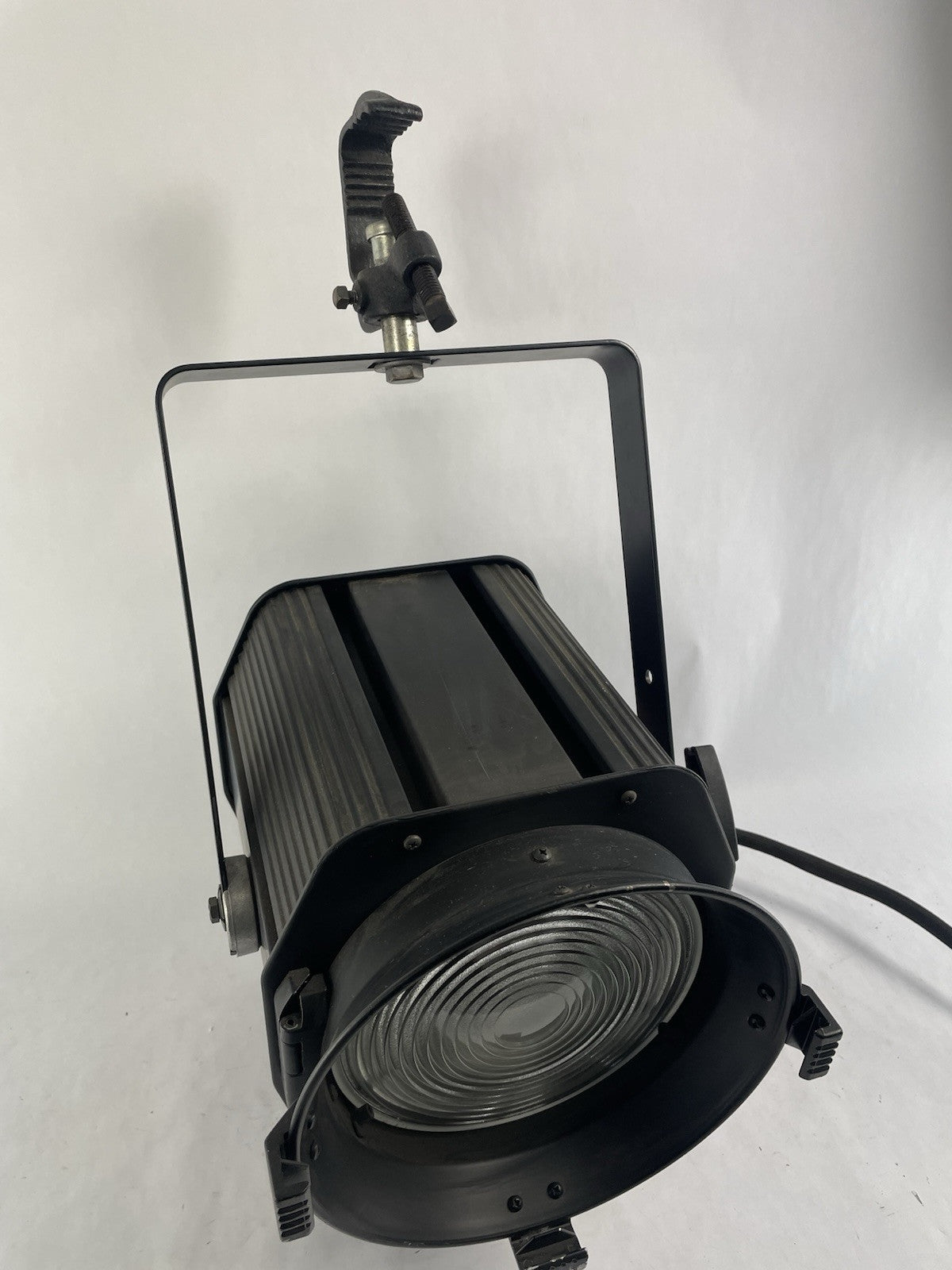 Fresnel Strand Fresnelite 8" 2kw SpotLight C-Clamp & Twist Lock Plug w Barndoors