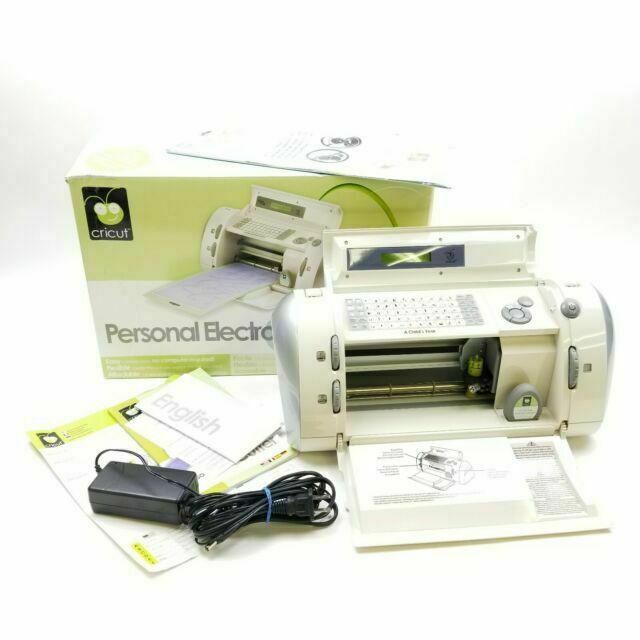 Cricut Personal Electronic Cutter Machine CRV001 Open Box